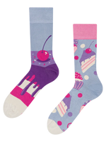 bamboo-regular-socks-cherry-cake-02/029ba2d38495497340fd1a3404f60e72a2502c91