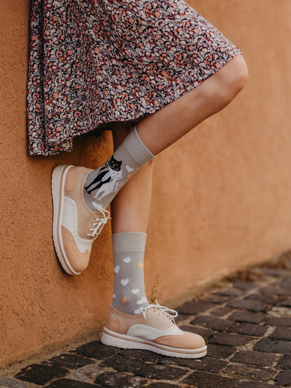 regular-socks-wedding-cats-1e/1ee5811d6e5961b904f3c85456339ede37724133