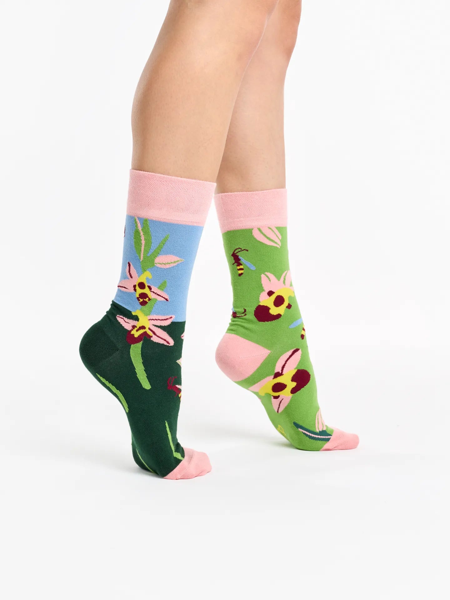 bamboo-regular-socks-fly-orchid-40/407c8de56db7c70a974ce01391b0f847e2b7d214