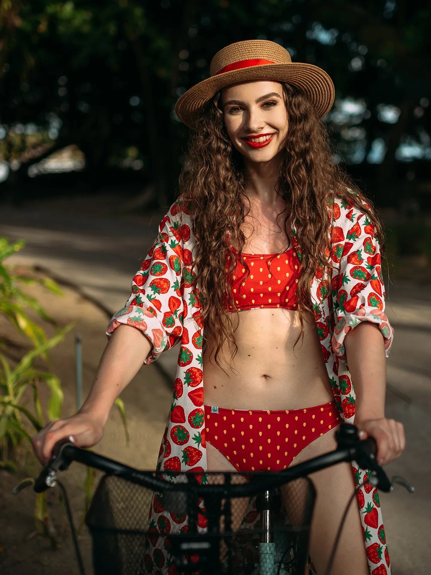 bikini-briefs-strawberries-6d/6d845fd907fc8577471bdc86ed892b26965165dc