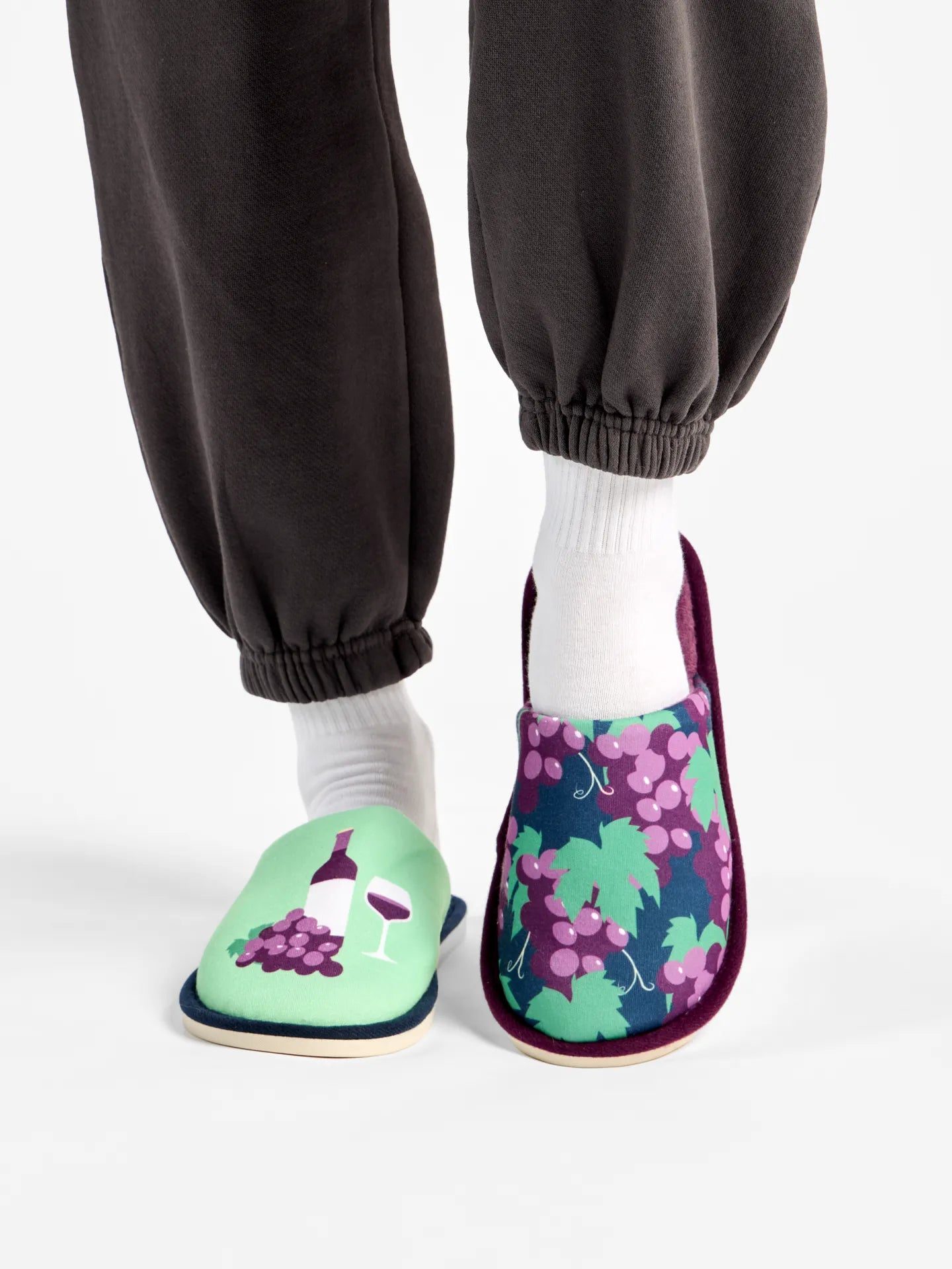 slippers-winemaker-72/725a9ab8a333391452bec630223adaa458228737