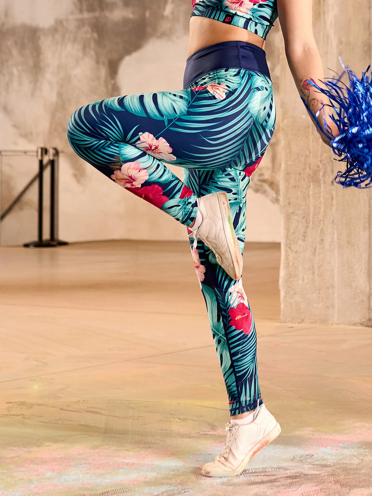 gym-leggings-tropical-paradise-80/8054625fc1e7cf672686f70485025cca57391e71