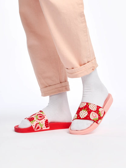 slides-sweet-strawberries-81/811c7e0b29cce0580cd90f9beaeb76b796379ca8