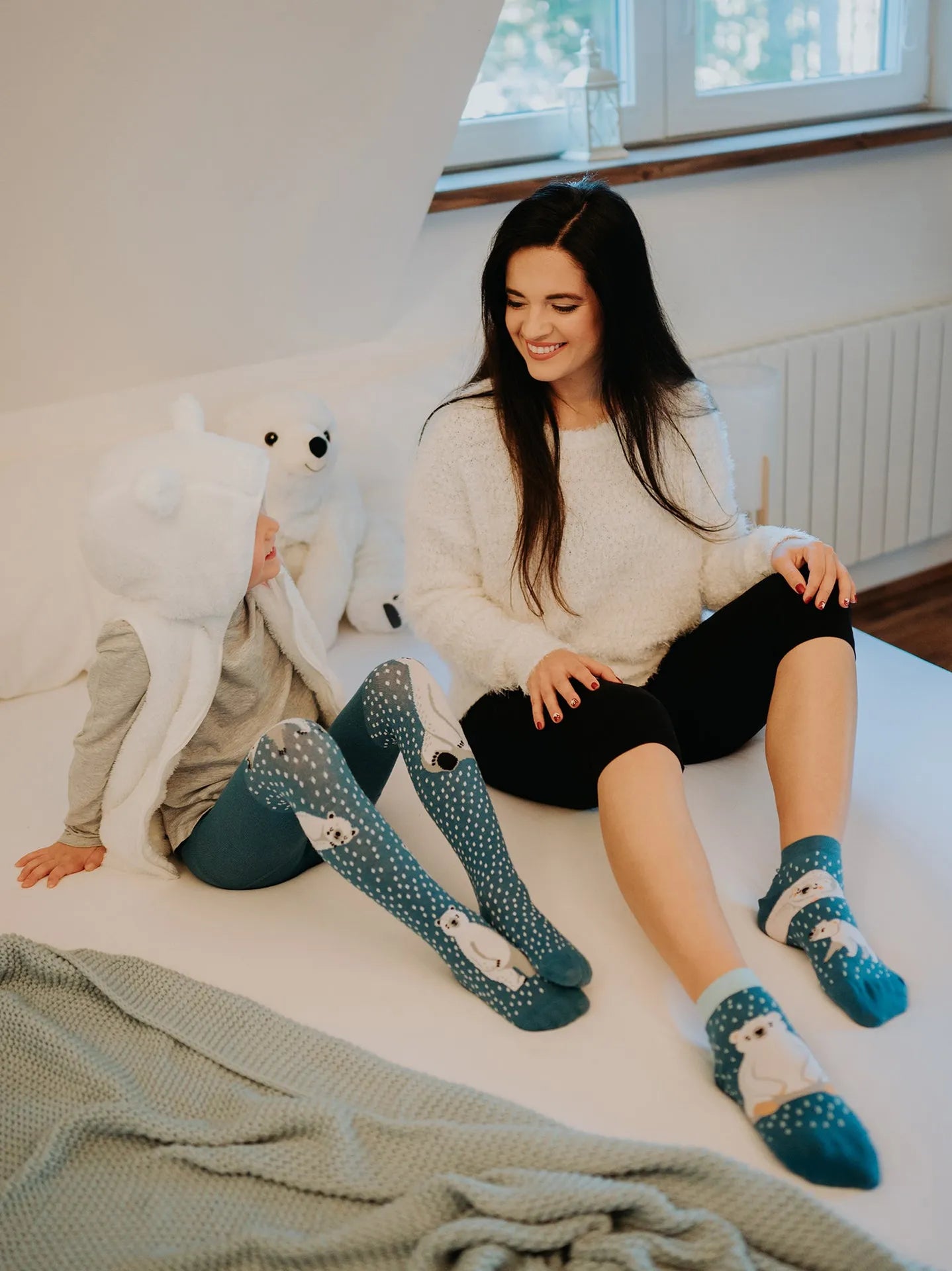 ankle-socks-polar-bears-02-85/85ee7a869ed64ebd271fde67e908c024ab143cbb