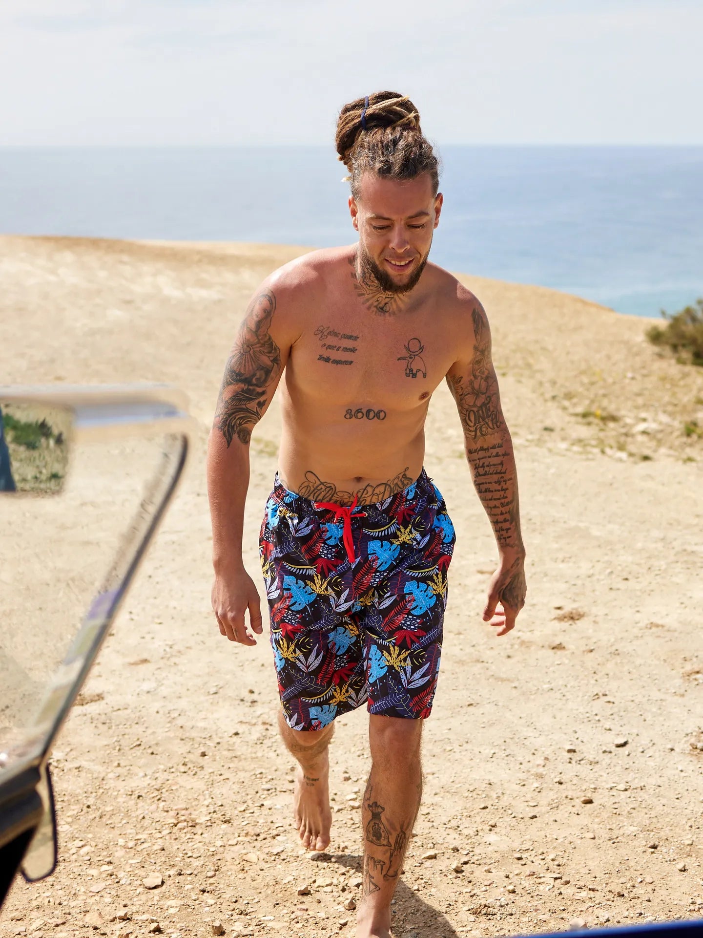 mens-swim-trunks-summer-leaves-8f/8f0c7cf0e90a656d8d724f2c7abc1cb47dc5543f