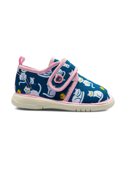 baby-slippers-playful-kitty-9d/9db6435bdeecd9ce568efb4263e77af9142d3ff7