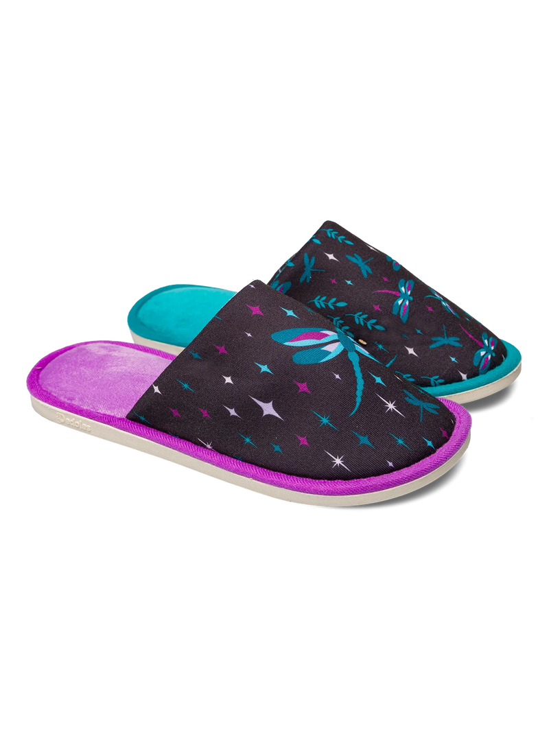 slippers-dragonflies-at-night-f8/f87205a7d9c413283cb6e0a8e0c0cea1cea6f59f
